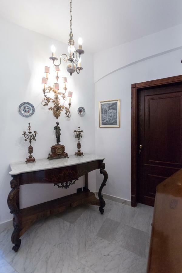 Palazzo Doria D'angri Napoli