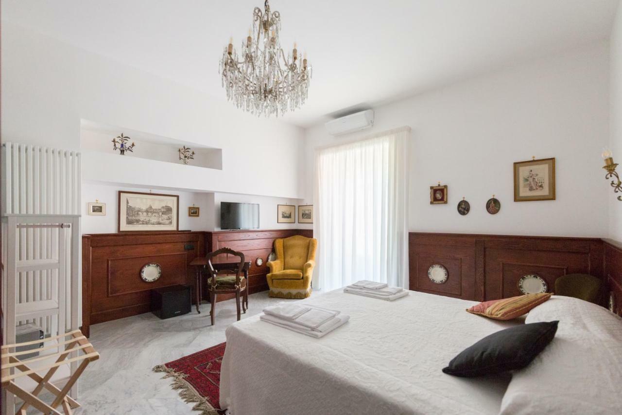 Palazzo Doria D'angri Bed & Breakfast Napoli